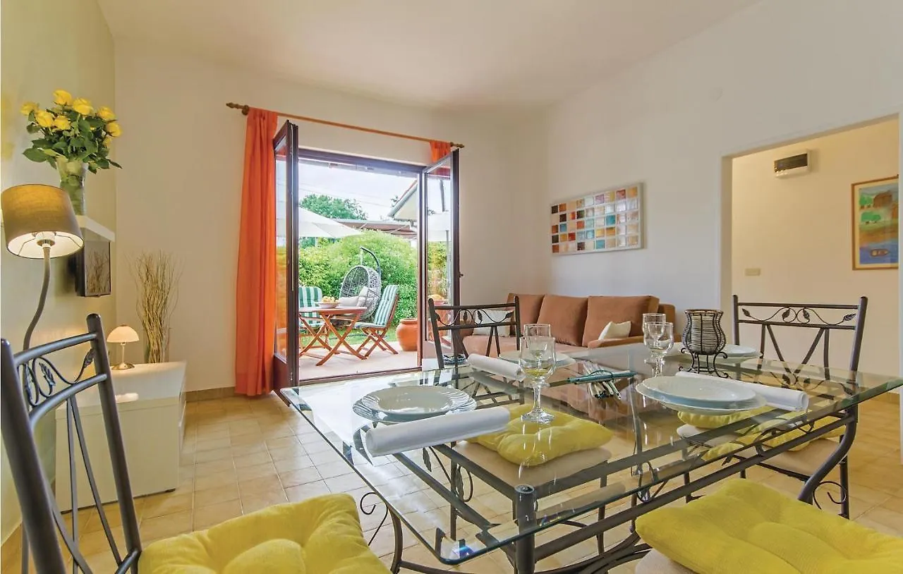 Stunning Apartment In Medulin With Wifi