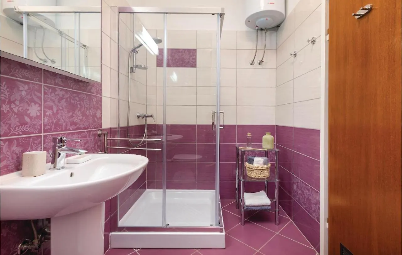 Stunning Apartment In Medulin With Wifi